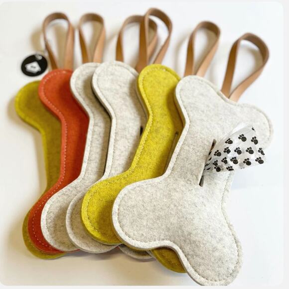 Wool Pooch Pouch Waste Bag Dispenser, Oatmeal Color, Functional Decor, Dog, Pet - Picture 1 of 6